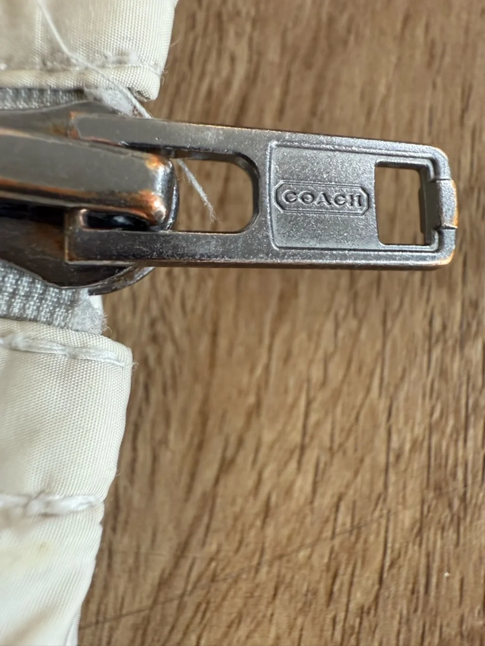 COACH - Cream Hooded Puffer Coat - Brand Unspecified - Picture 4 of 7